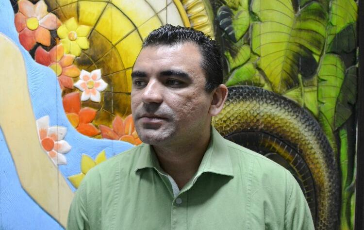O vice-presidente da Comissão de Educação, Evagelista Siqueira, afirma que é a favor do PCCR (Foto: Platão Arantes/ALE)