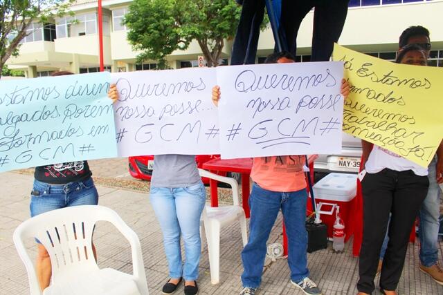Manifestação aprovados na Guarda Civil Municipal (Foto: Diane Sampaio)