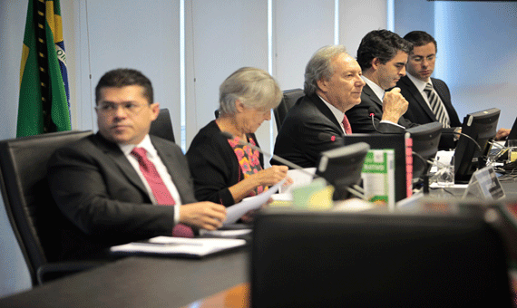 Depois de duas horas, o presidente do CNJ, ministro Ricardo Lewandowski, decidiu interromper o julgamento (Foto: Gil Ferreira/Agência CNJ)