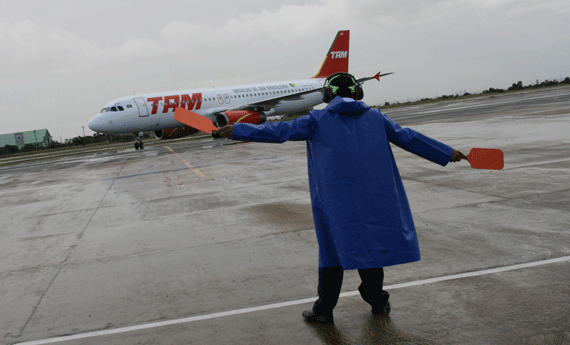 A partir de 17 de abril, TAM não terá mais voo direto para Manaus a partir de Boa Vista (Foto: Arquivo/Folha)