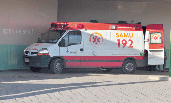 Ambulância, semelhante a esta, estaria sem manutenção (Foto: Arquivo/Folha)