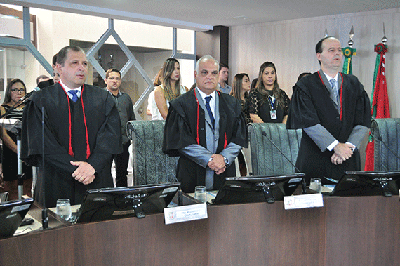 Cristóvão Suter, Jeferson Fernandes e Mozarildo Cavalcanti tomaram posse como desembargadores (Foto: Rodrigo Sales)