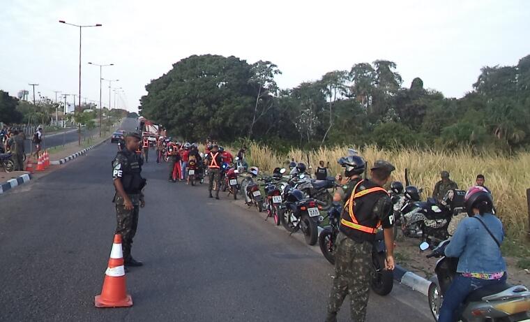 Durante a manhã foram apreendidas 26 motocicletas irregulares (Foto: 1ª Brigada de Infantaria)