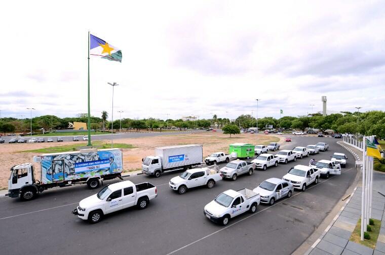 A caravana partiu na manhã desta quinta ao município (Foto: Governo)