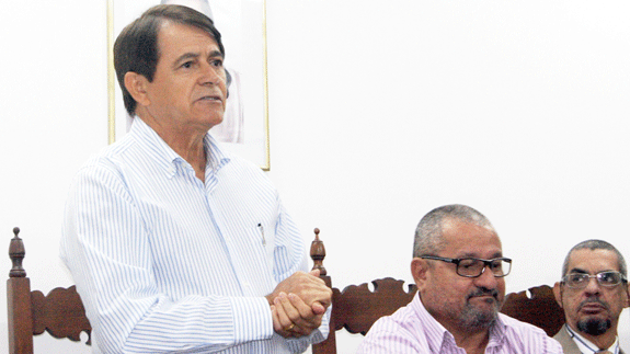 O novo presidente do TJD-RR/FRF, Raimundo Soares, durante seu discurso de posse (Foto: Lucas Luckezie)