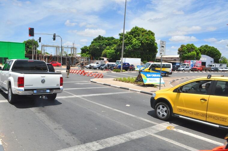 Avenida Venezuela em obras (Foto: Rodrigo Sales)