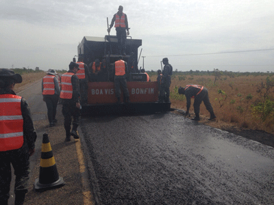 Militares já concluíram serviços em mais da metade da rodovia (Foto: Arquivo/Folha)