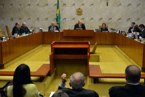 Plenário do Supremo Tribunal Federal em sessão extraordinária para analisar processos sobre rito do impeachment (Antonio Cruz/Agência Brasil)