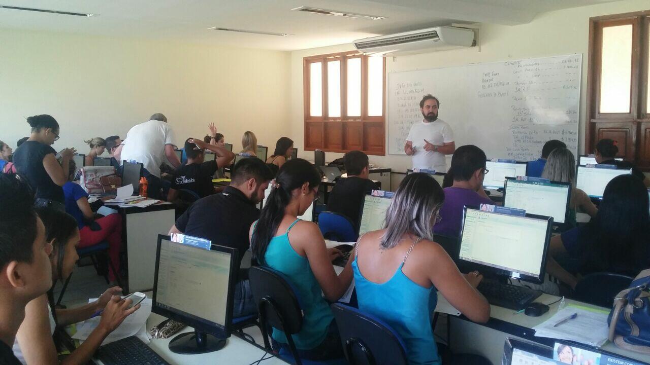 A comunidade pode se dirigir aos laboratórios do Núcleo de Prática Jurídica, que fica na entrada do Campus (Foto: Divulgação)