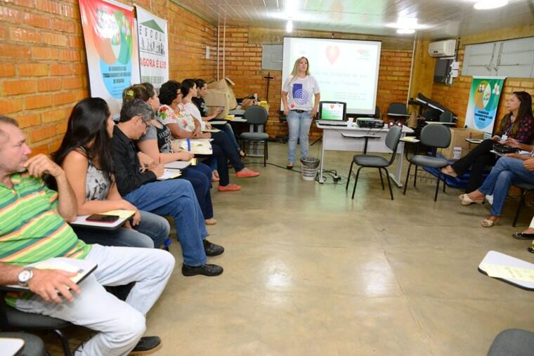 Profissionais receberam palestra interativa (Foto: Secom)