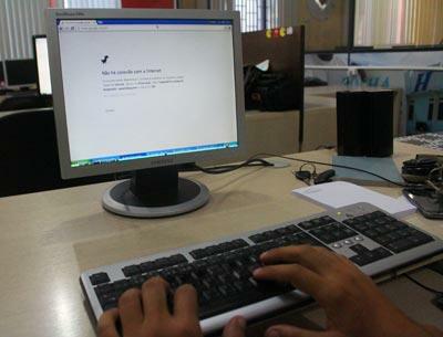 Operadoras estão impedidas de adotar medidas de redução de velocidade da internet por 90 dias (Foto: Diane Sampaio)