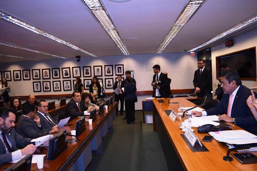 Um comissão externa foi criada para acompanhar o cancelamento de vários voos para cidades da Região Norte (Foto: Divulgação/Assessoria Parlamentar)