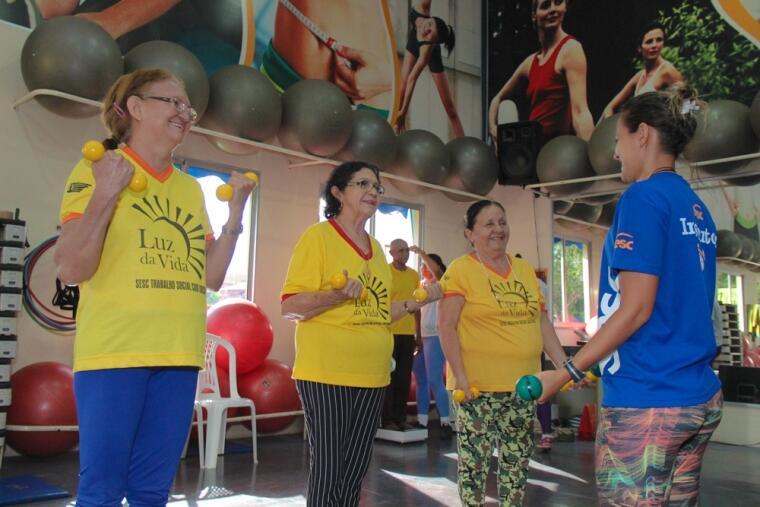Musculação deve ajudar público a realizar tarefas simples do dia a dia (Foto: Sesc)