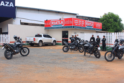 Madeireira fica numa área bastante movimentada por abrigar vários comércios (Foto: Diane Sampaio)