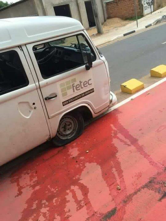 A foto do acidente foi postada em rede social por internauta