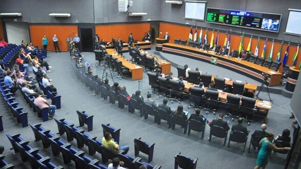 Essa é a segunda vez que a votação é adiada na Assembleia Legislativa (Foto: Arquivo/Folha)