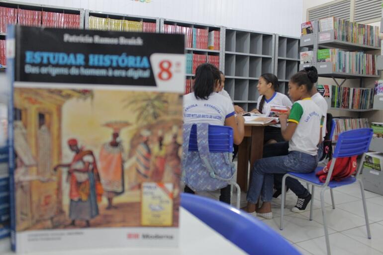 O projeto está na fase inicial de arrecadação de livros (Foto: Secom)