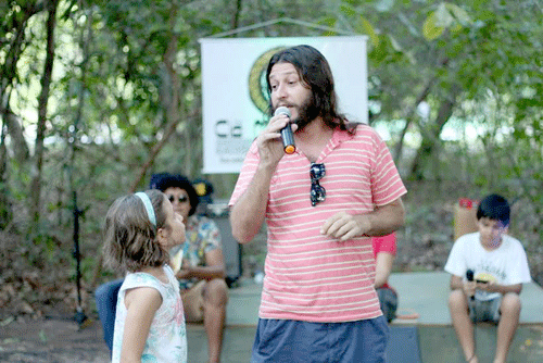 A programação conta com pocket shows com artistas locais (Fotos Dymerson Andrade)