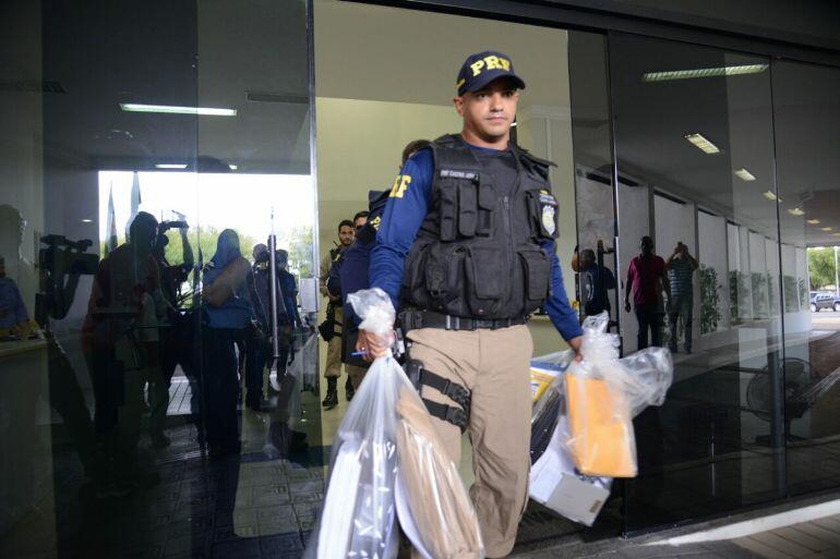 Os materiais foram apreendidos durante a operação que ainda está em curso (Foto: Divulgação)