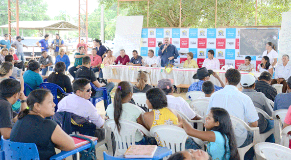 Assembleia das comunidades indígenas decidiu por manter a cidade de Pacaraima fora da terra indígena (Foto: Divulgação)