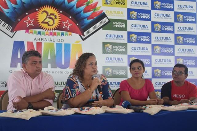 Secretária de Estado da Cultura, Selma Mulinari, anuncia detalhes do Arraial do Anauá 2016 (Foto: Rodrigo Sales)