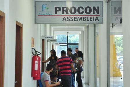 Representantes da empresa estiveram hoje no Procon Assembleia (Foto: SupCom ALE-RR)