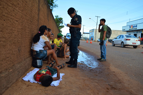 Vítimas, entre elas um menino de 6 anos, sofreram escoriações pelo corpo (Fotos: Rodrigo Sales)