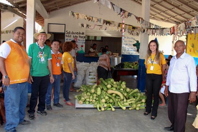 Mais de três mil quilos de alimentos foram distribuídos entre entidades atendidas pelo Mesa Brasil (Foto: Divulgação)