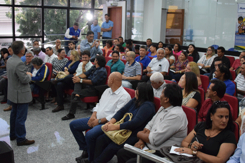 Pré-candidatos participaram de reunião preparatória no Tribunal Regional Eleitoral ontem (Foto: Rodrigo Sales)