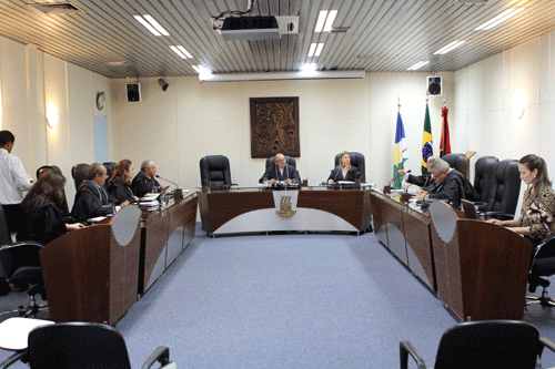 Representantes dos municípios passarão por treinamento hoje no plenário do TCE (Foto: Arquivo/Folha)