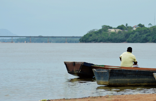 Por conta da inadimplência, mais de 250 mil pescadores já tiveram suas licenças canceladas no Brasil (Foto: Thirza Perim)