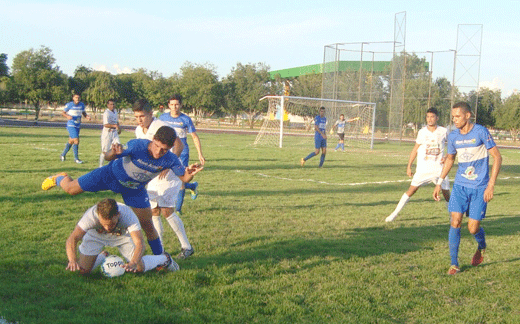 Náutico não aguentou o volume de jogo do Atlético do Acre e perdeu de 5 a 1 em casa (Foto: Ribamar Rocha)