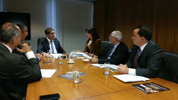 O encontro realizado em Brasília teve como principal foco a solicitação de suspensão do sistema de cálculo trabalhista (Foto: Divulgação)