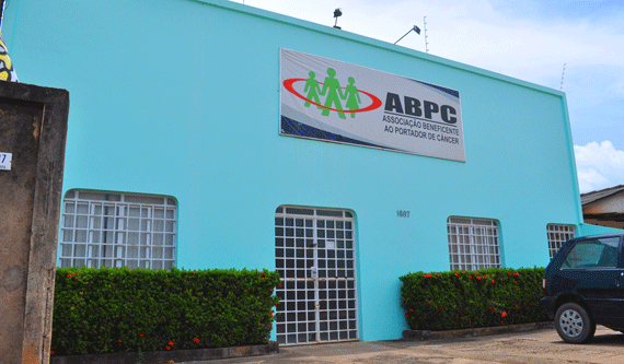 Associação Beneficente ao Portador de Câncer também realiza eventos de arrecadação de dinheiro para auxiliar quem necessita fazer tratamento fora do Estado (Fotos: Diane Sampaio)