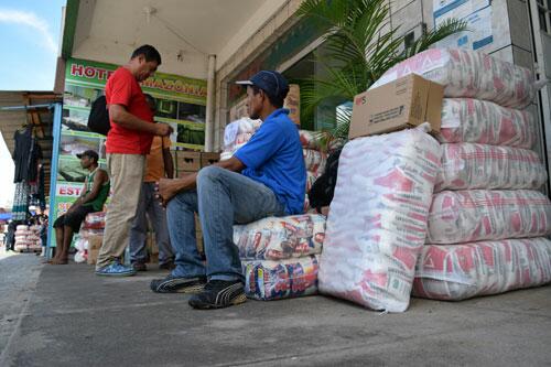 Se os venezuelanos estão em crise, empresários brasileiros festejam vendas (Foto: Rodrigo Sales)