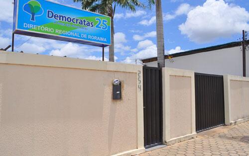O presidente regional do Democratas (DEM) em Roraima, Abel Galinha, afirmou que não é de interesse do partido ter filiados envolvidos em crimes (Foto: Diane Sampaio)