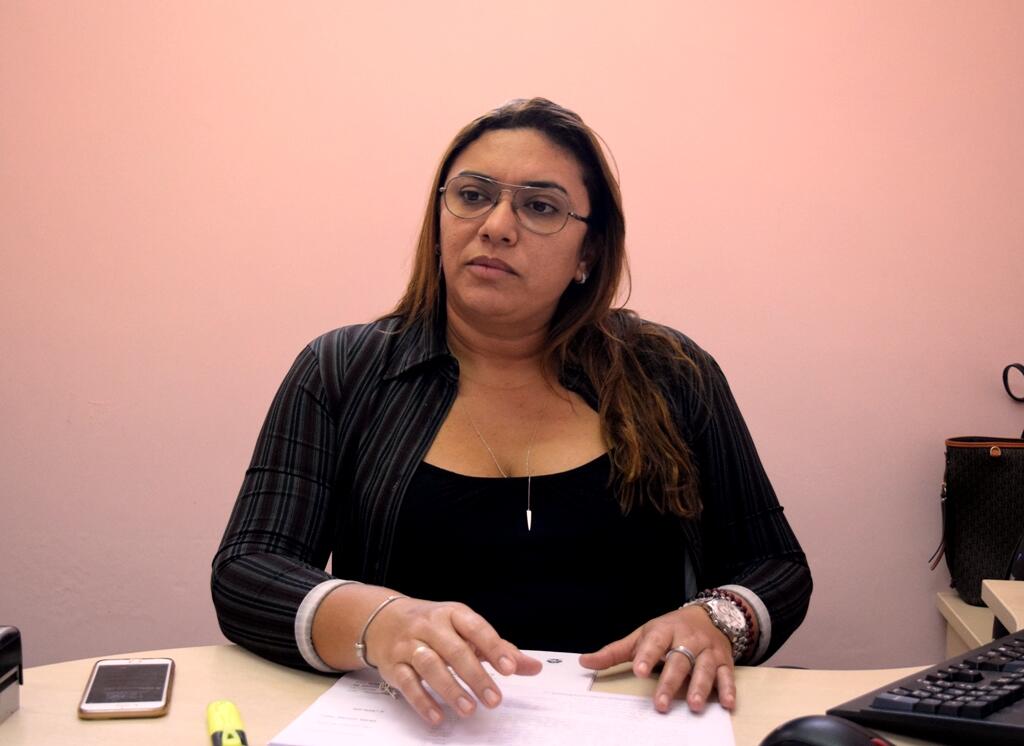 Delegada no NPCA, Jaira Farias, afirmou que suspeito negou o crime (Foto: Minervaldo Lopes)