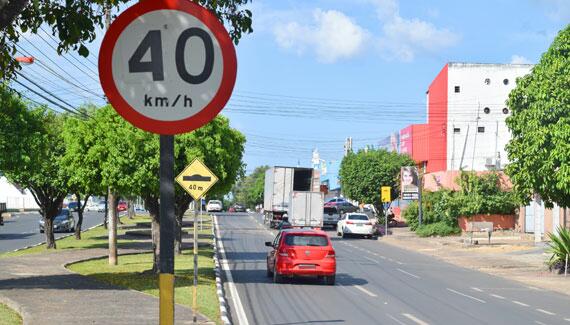 Condutores têm sido flagrados diariamente por excesso de velocidade em Boa Vista (Foto: Thirza Perim)