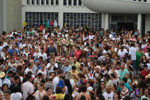 Organização do evento religioso estimou a presença de 15 a 20 mil pessoas (Foto: Rodrigo Sales)