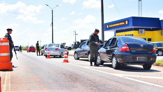 Bloqueio nas estradas é uma das ações da Curare VII (Foto: Diane Sampaio)