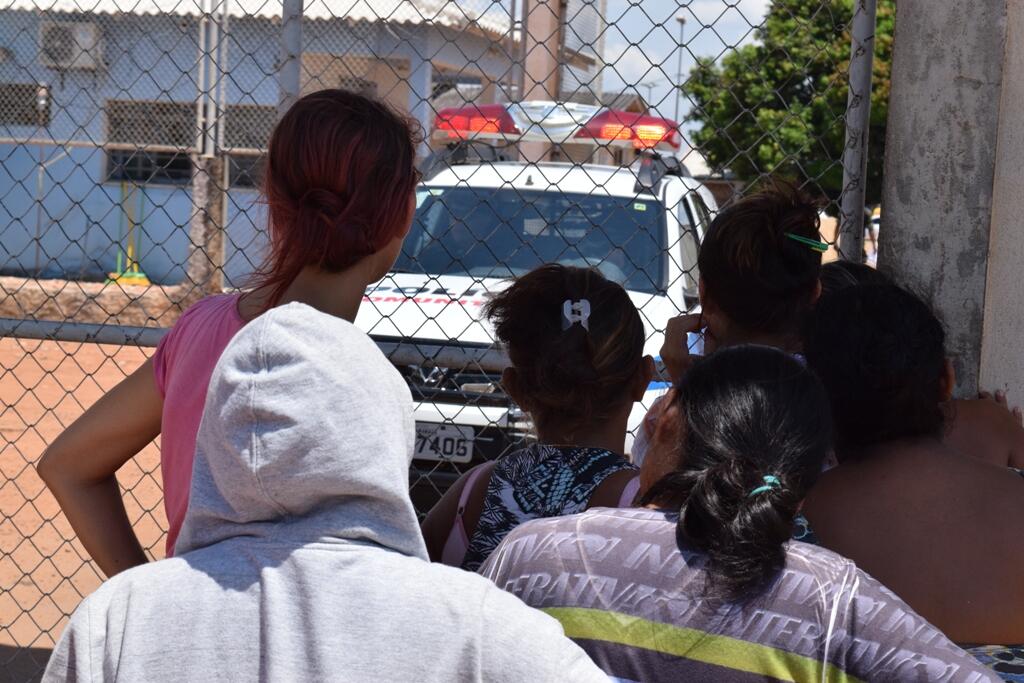 Familiares temem novos confrontos entre facções na Pamc (Foto: Rodrigo Sales)