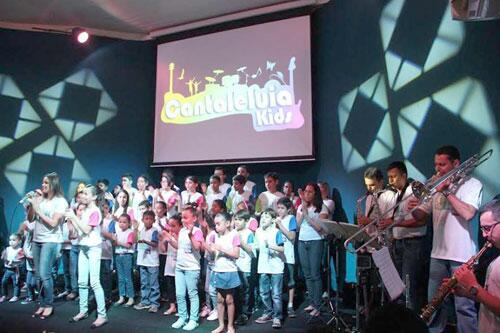 O espetáculo homenageia a história e vida de Jesus Cristo (Fotos: Divulgação)