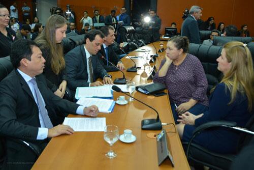 Vetos foram apreciados em reunião das comissões permanentes em conjunto (Foto: SupCom ALERR)