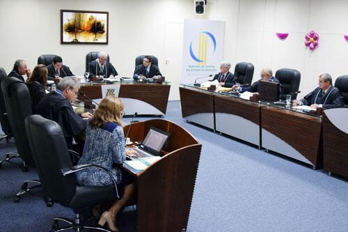 Em sessão extraordinária, colegiado referendou de forma unânime as decisões do relator das contas do Governo do Estado (Foto: Rodrigo Sales)