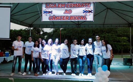 Evento foi em alusão à Semana Nacional de Prevenção ao Câncer Bucal (Foto: Rodrigo Sales)