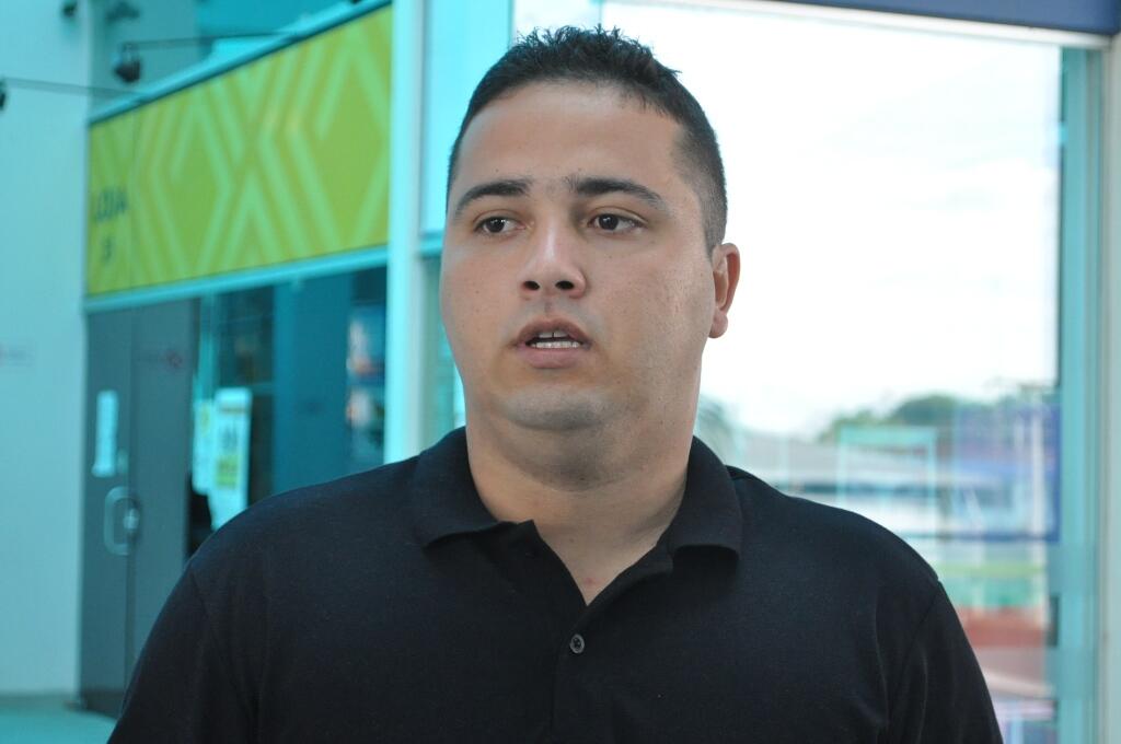 Presidente do Segmu-RR, Jullyerre Lima, afirmou que falta de armamento dificulta o trabalho da Guarda Municipal (Foto: Diane Sampaio)