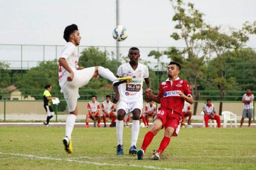 Baré e Náutico fizeram um jogo movimentado (Foto: Wenderson de Jesus)