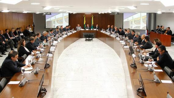 Presidente Michel Temer se reuniu com governadores para discutir medidas contra a crise (Foto: Beto Barata/PR)