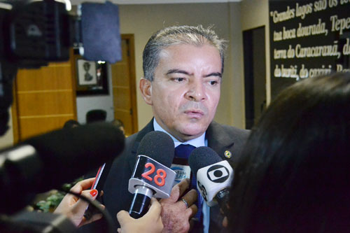 Deputado Brito Bezerra, líder do governo na Assembleia Legislativa (Foto: Platão Arantes/SupCom-ALE)