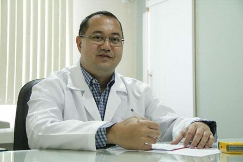 Alberto Iglesias é médico Psiquiatra e Membro Titular da Associação Brasileira de Psiquiatria